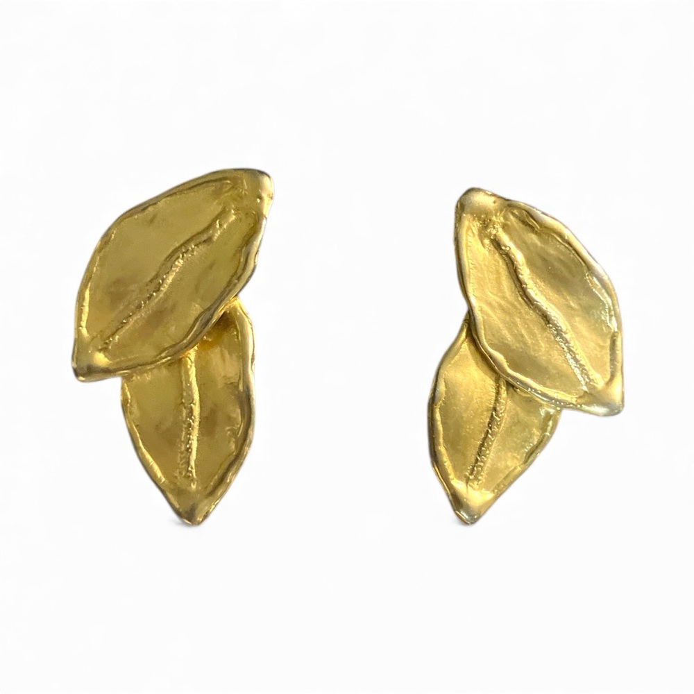 Vintage Gold-Tone Double Leaf Clip-On Earrings
